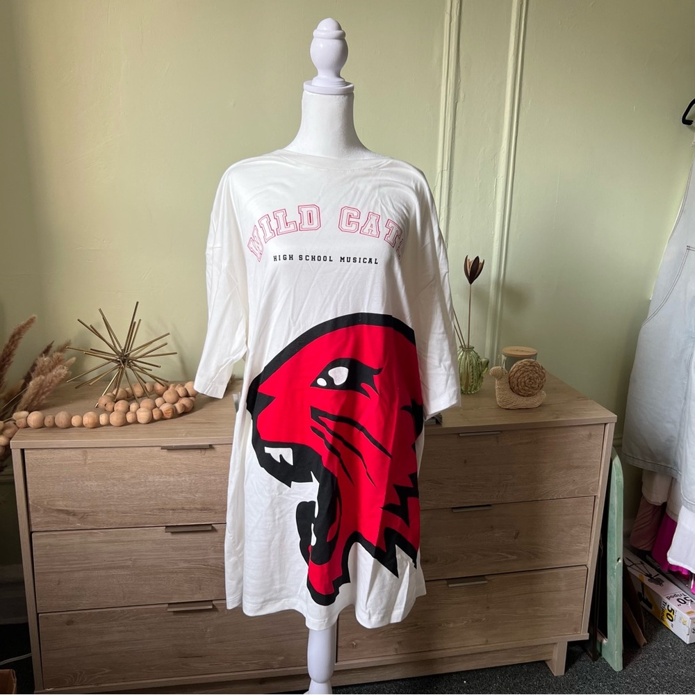 DISNEY Red Black High School Musical Bolton Jersey Midi Dress Graphic T-Shirt - Picture 1 of 14